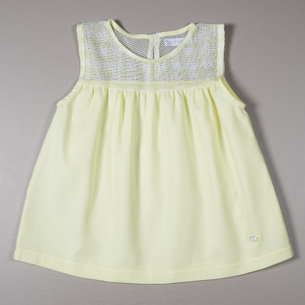 Conjunto Infantil Bata em Fustão lima e bermuda em linho  - TD69